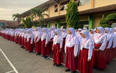 PEMBUKAAN MATSAMA MTsN 1 PEKALONGAN 2025 BERLANGSUNG KHIDMAT